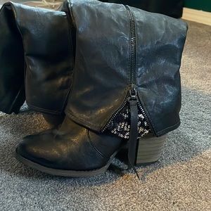 Vanity Black boots